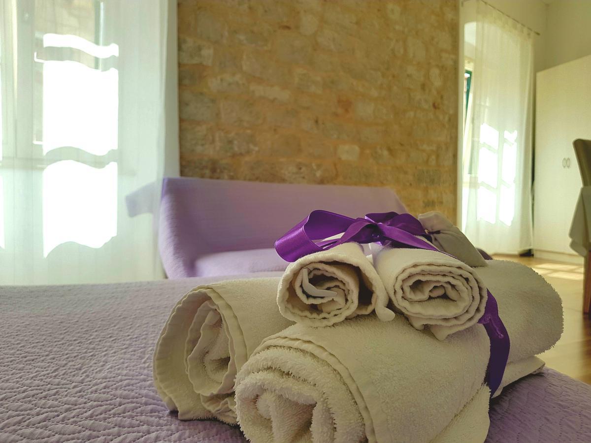 Medulic Palace Rooms & Apartments ชิเบนิก ภายนอก รูปภาพ