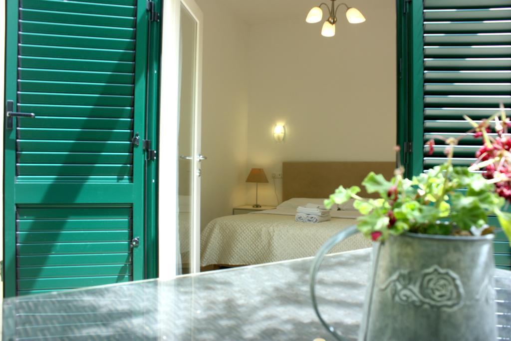 Medulic Palace Rooms & Apartments ชิเบนิก ห้อง รูปภาพ